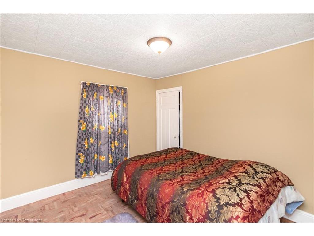 









44


Arthur

Avenue North,
Hamilton,




ON
L8L 6C5

