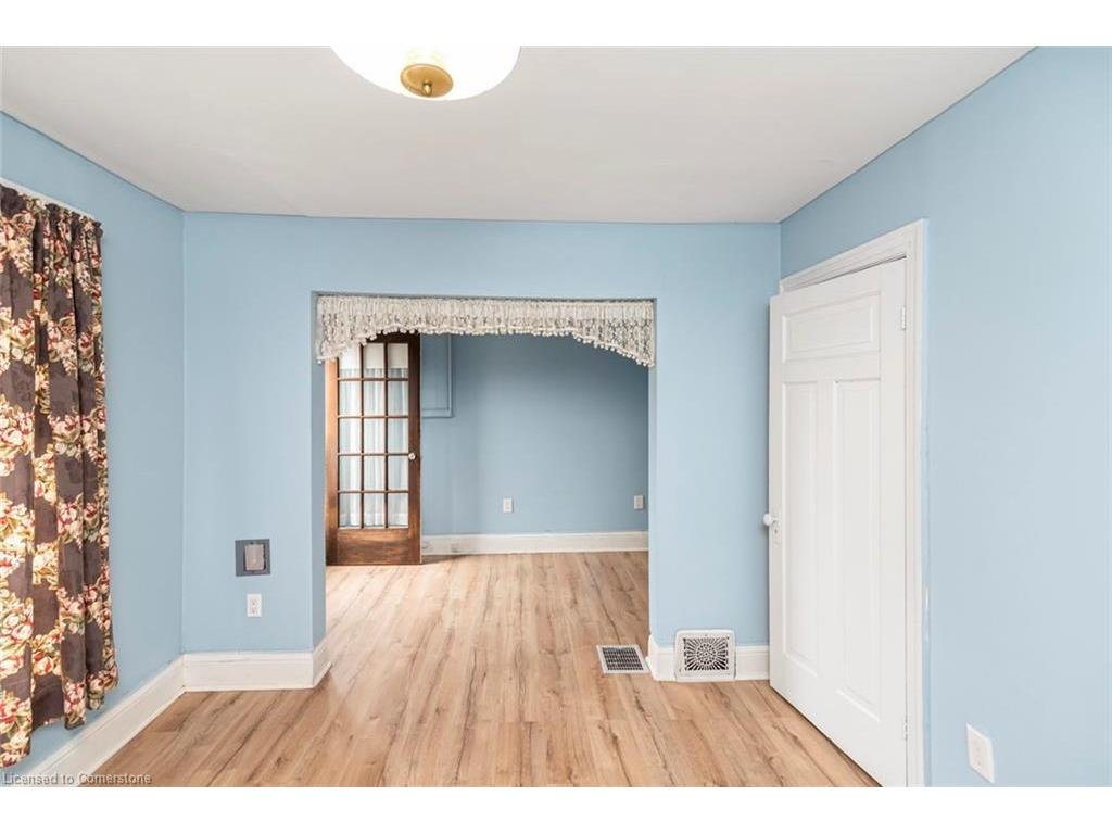 









44


Arthur

Avenue North,
Hamilton,




ON
L8L 6C5

