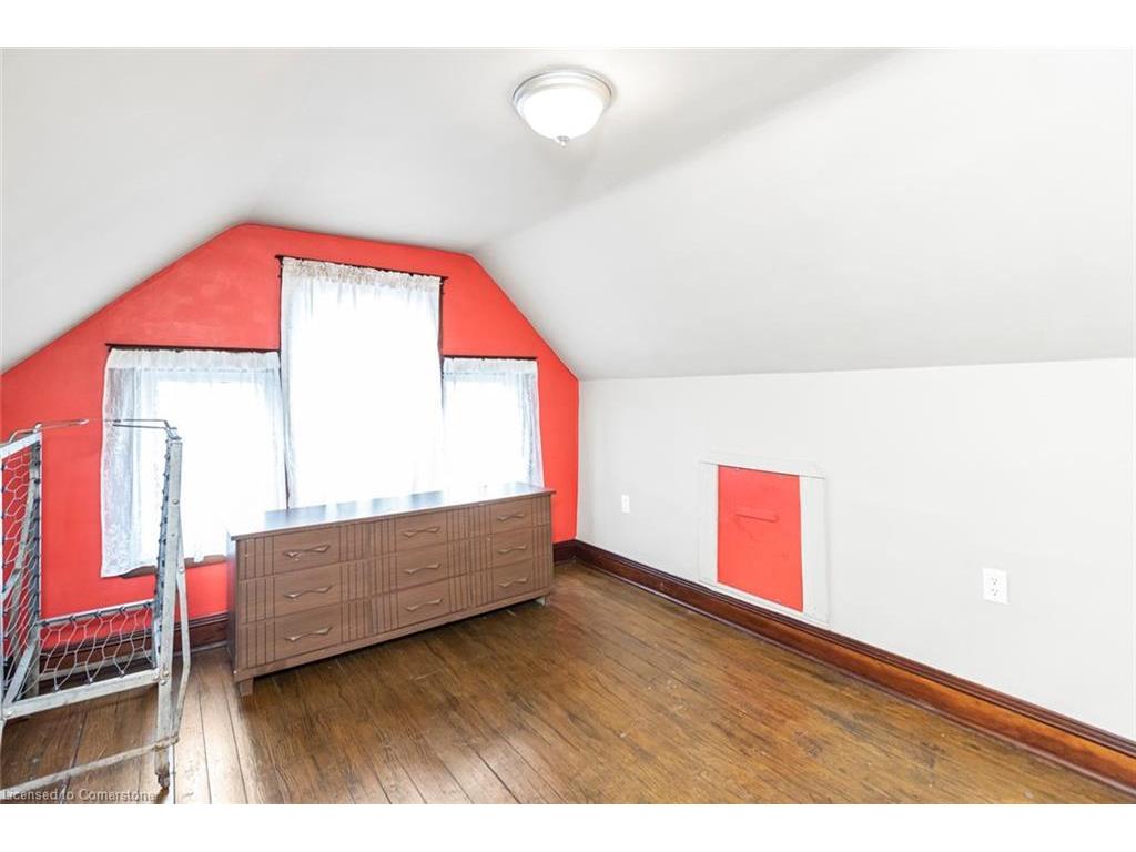 









44


Arthur

Avenue North,
Hamilton,




ON
L8L 6C5

