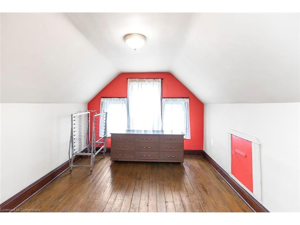 









44


Arthur

Avenue North,
Hamilton,




ON
L8L 6C5

