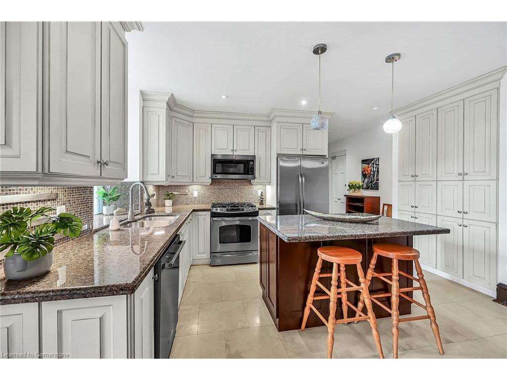 









86


Herkimer

Street, PH41,
Hamilton,




ON
L8P 2G7

