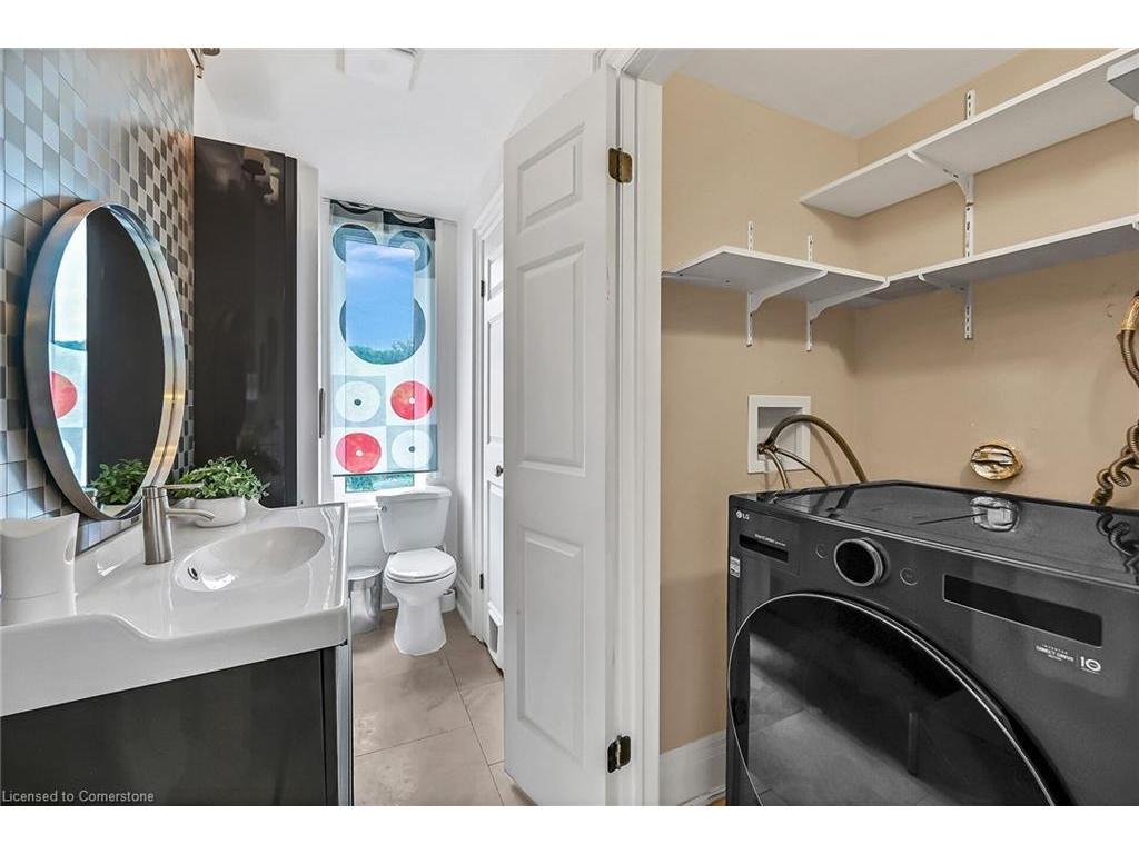 









86


Herkimer

Street, PH41,
Hamilton,




ON
L8P 2G7

