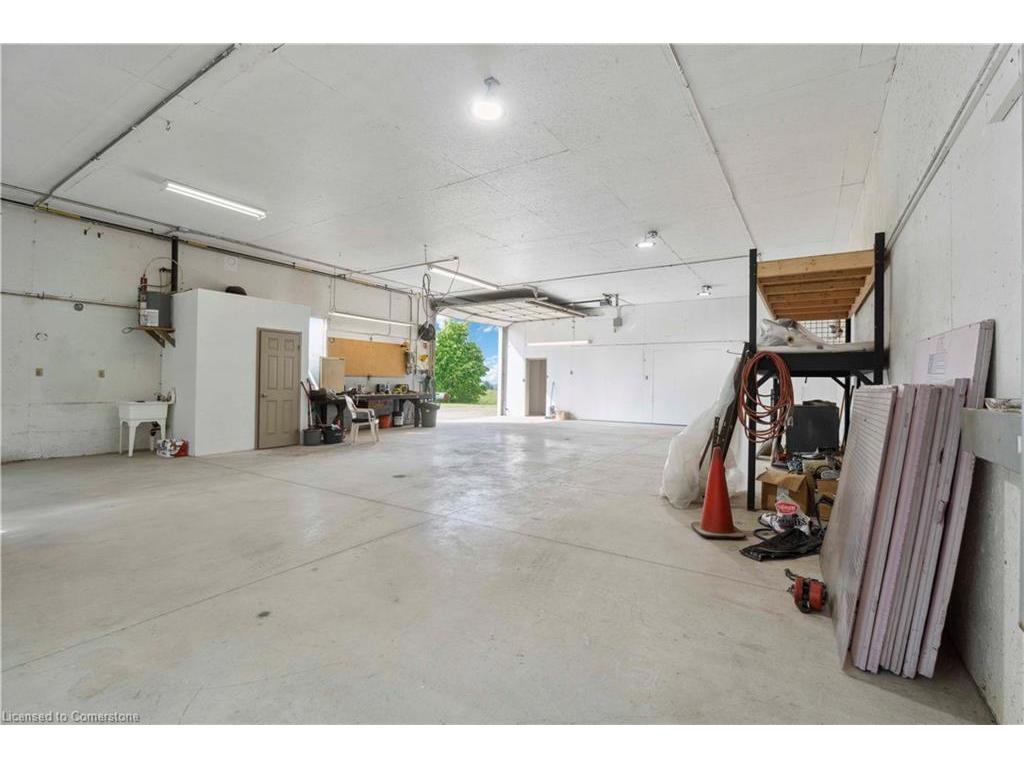 









5329


King

Street,
Lincoln,




ON
L0R 1B0

