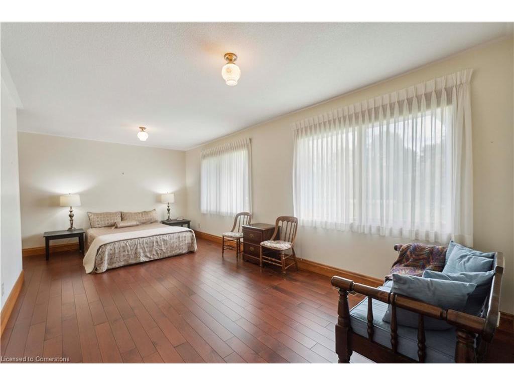 









5329


King

Street,
Lincoln,




ON
L0R 1B0

