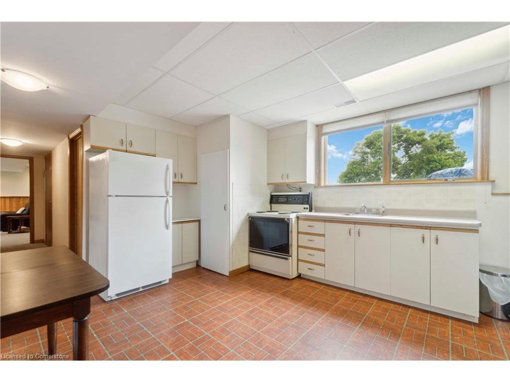 









5329


King

Street,
Lincoln,




ON
L0R 1B0

