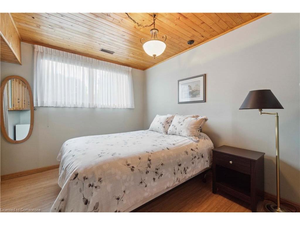 









5329


King

Street,
Lincoln,




ON
L0R 1B0

