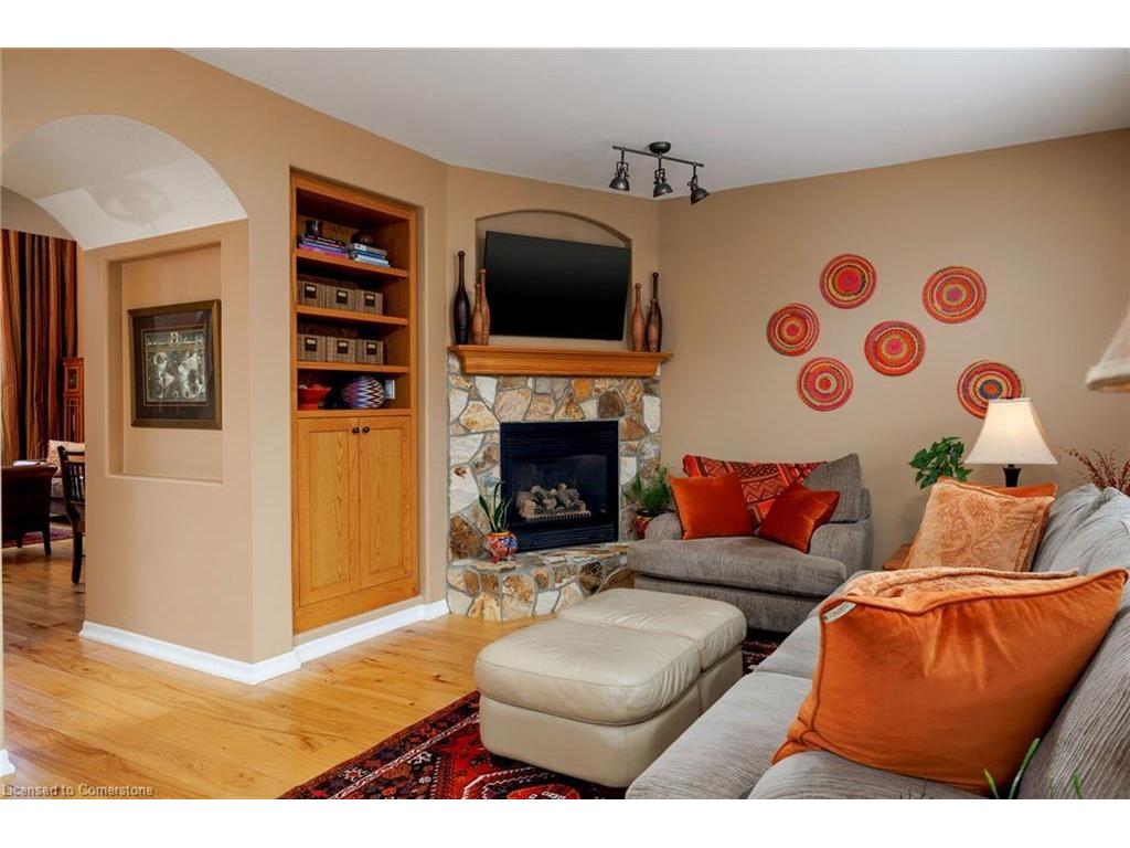 









1392


Pinecliff

Road,
Oakville,




ON
L6M 3Z1

