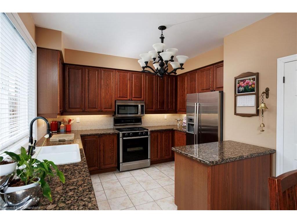 









1392


Pinecliff

Road,
Oakville,




ON
L6M 3Z1

