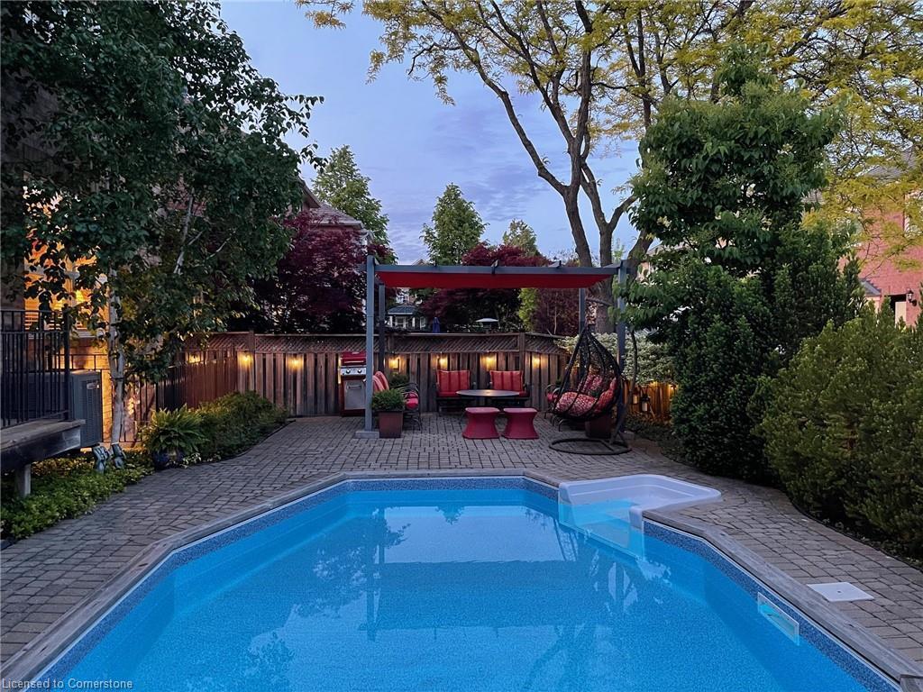 









1392


Pinecliff

Road,
Oakville,




ON
L6M 3Z1

