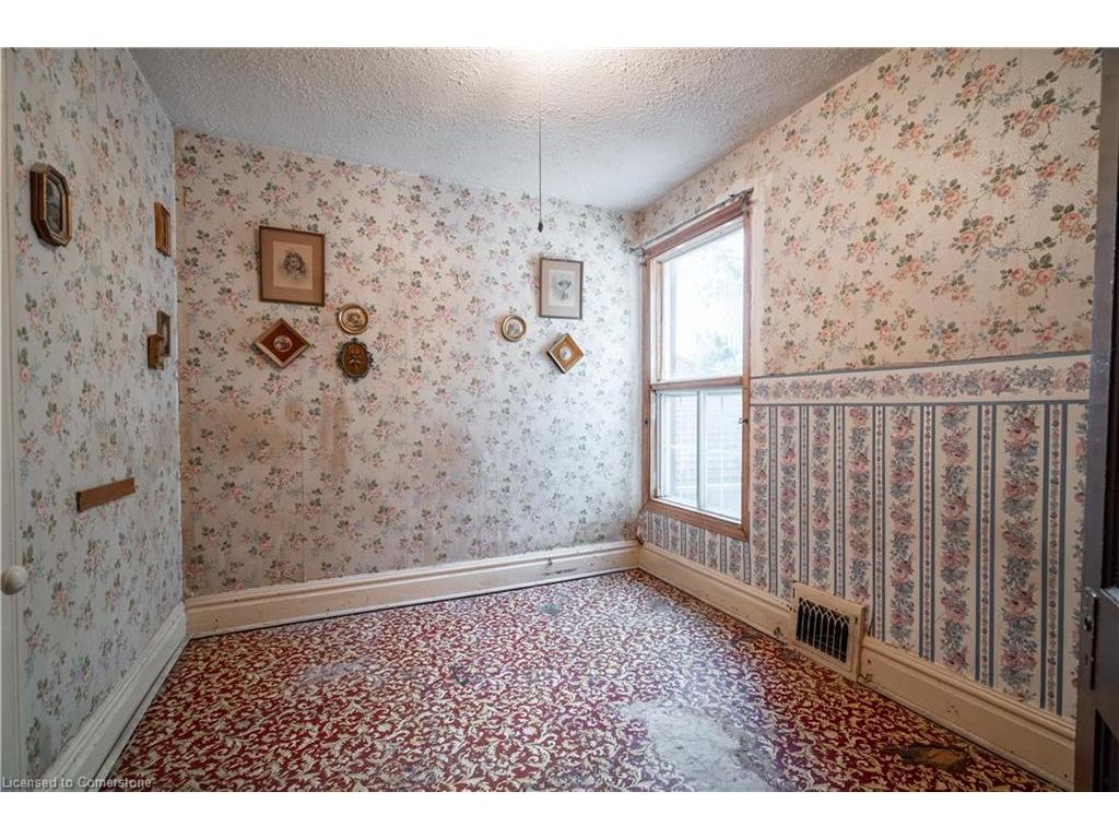 









18


Scarlett

Road,
Toronto,




ON
M6N 4K1


