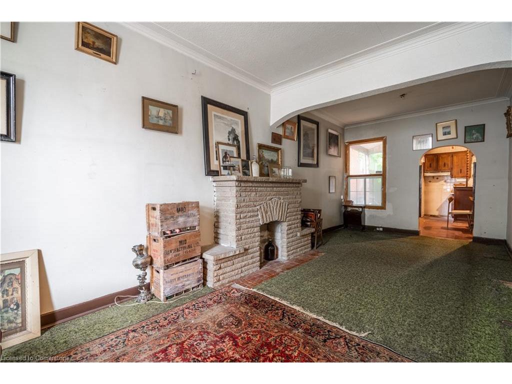









18


Scarlett

Road,
Toronto,




ON
M6N 4K1

