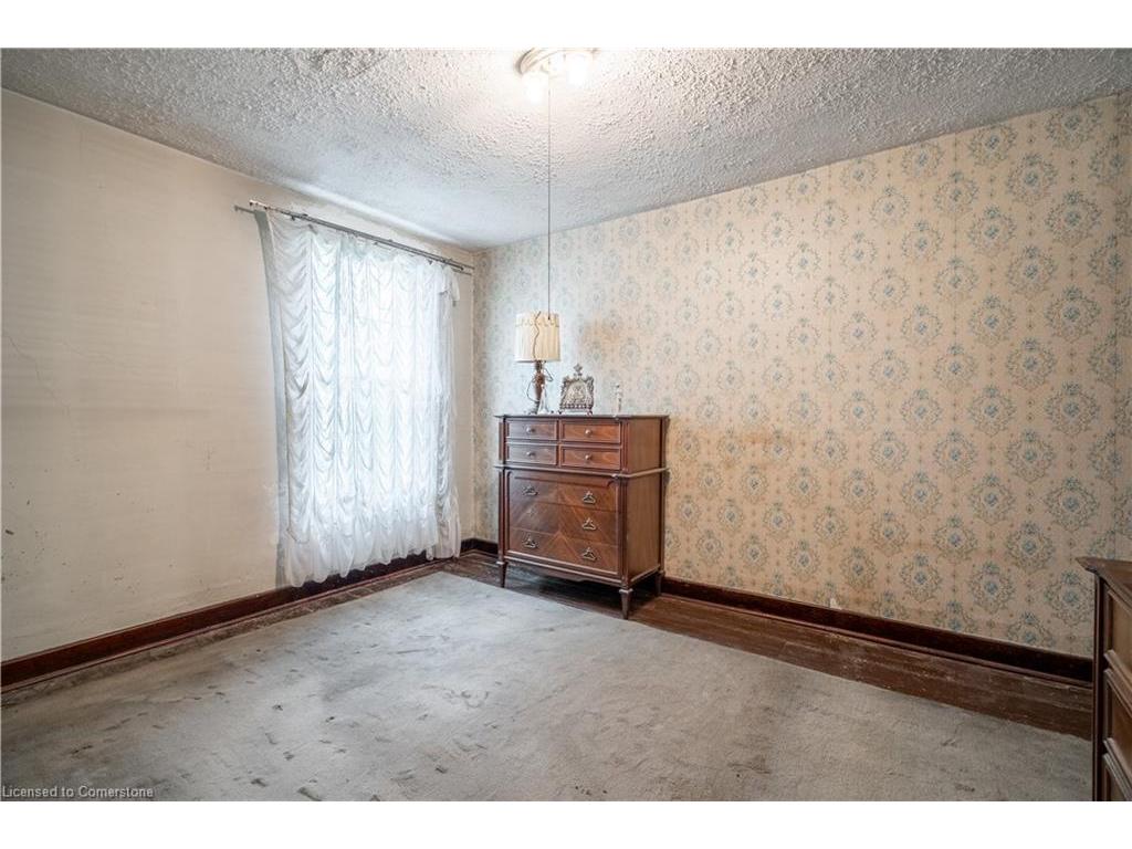 









18


Scarlett

Road,
Toronto,




ON
M6N 4K1

