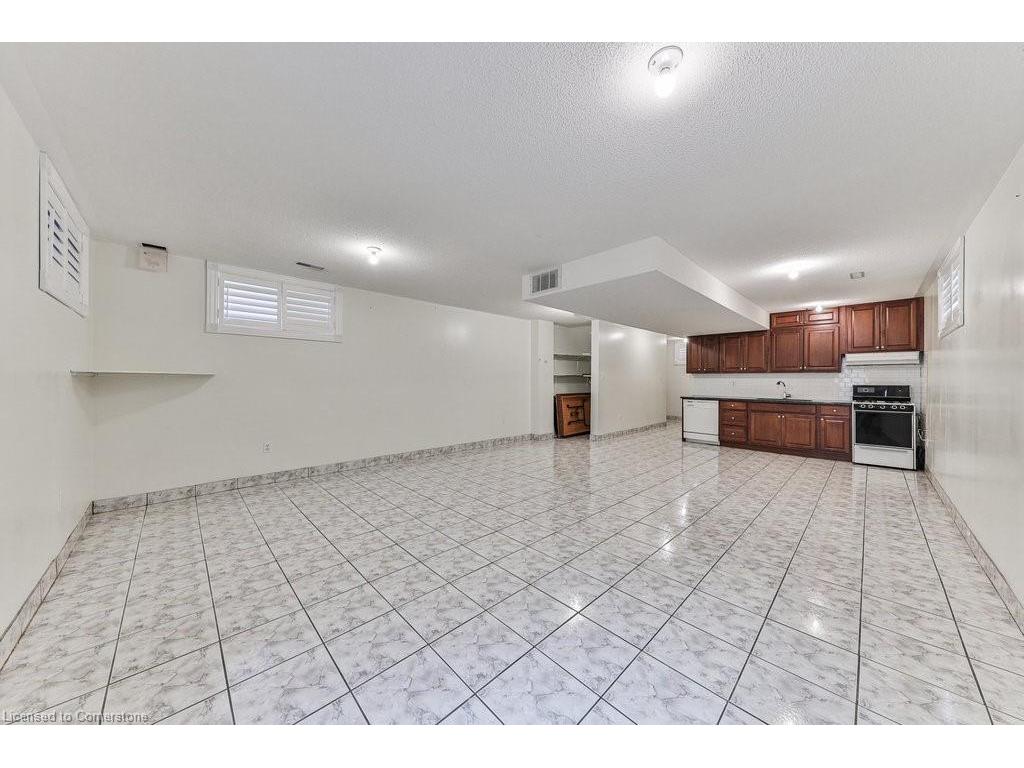 









1348


Northmount

Avenue,
Mississauga,




ON
L5E 1Y5

