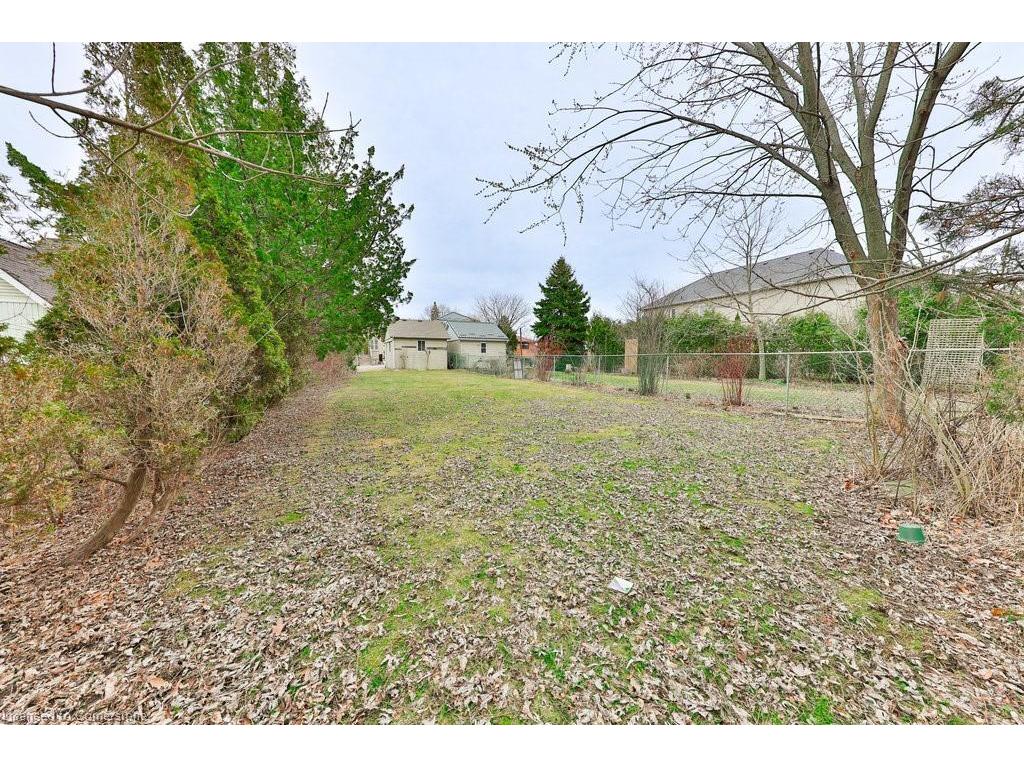 









1348


Northmount

Avenue,
Mississauga,




ON
L5E 1Y5

