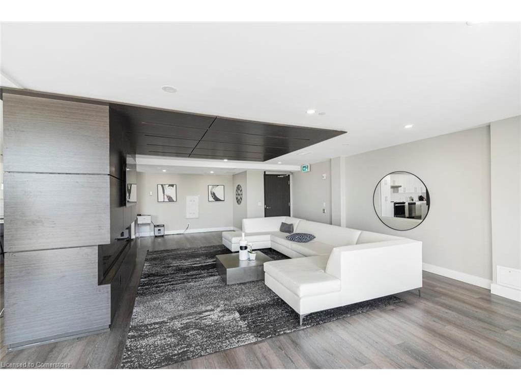 









15


Queen

Street, 707,
Hamilton,




ON
L8P 0C6

