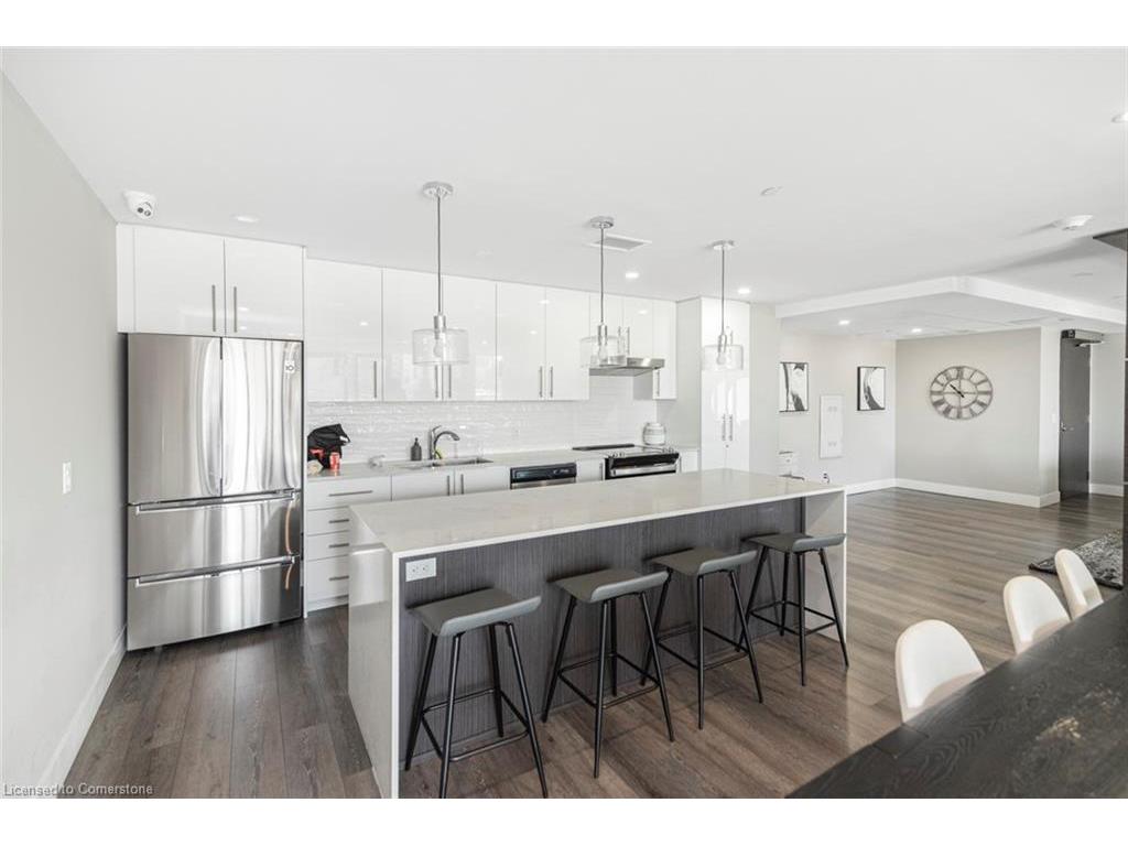 









15


Queen

Street, 707,
Hamilton,




ON
L8P 0C6

