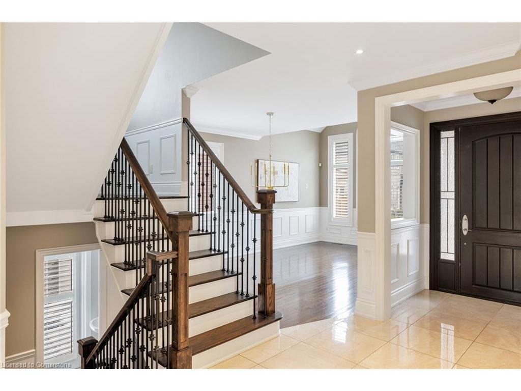 









2225


Glazebrook

Circle,
Oakville,




ON
L6M 5B5

