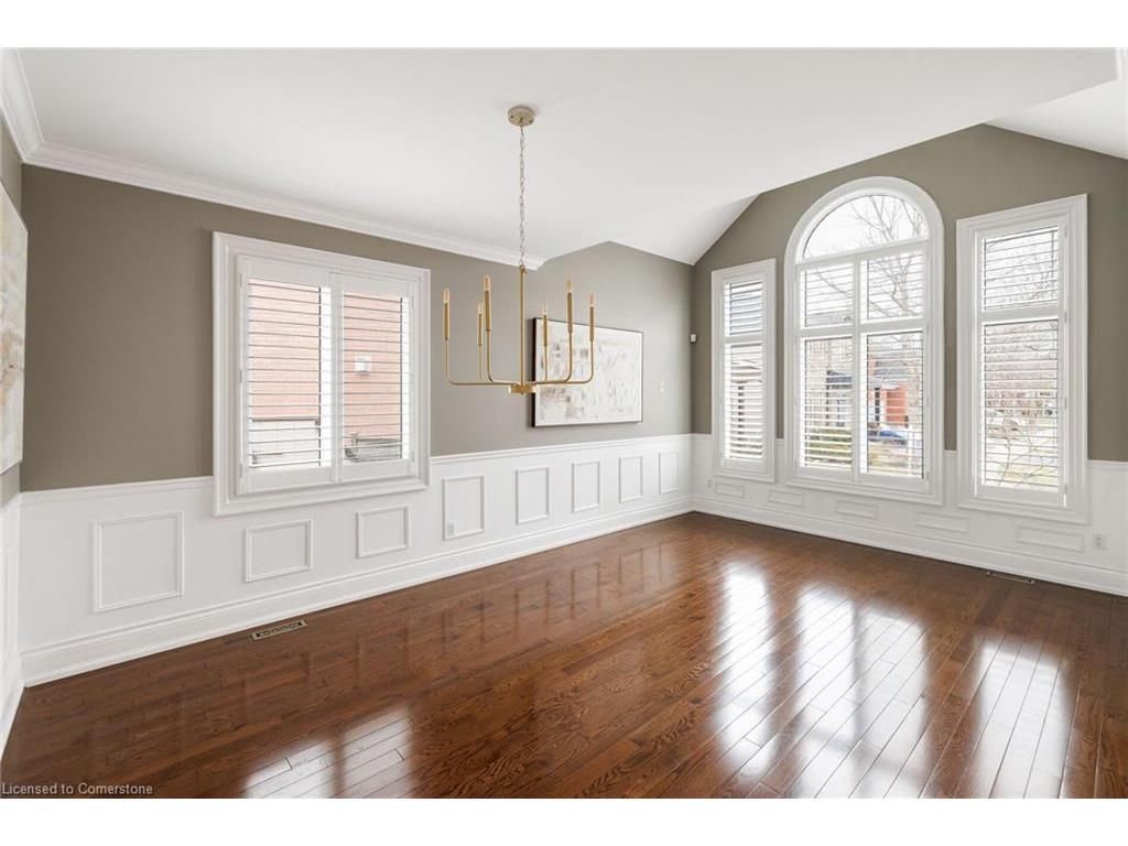 









2225


Glazebrook

Circle,
Oakville,




ON
L6M 5B5


