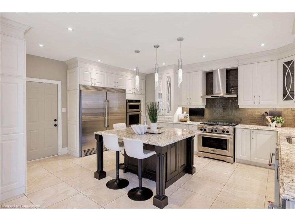 









2225


Glazebrook

Circle,
Oakville,




ON
L6M 5B5

