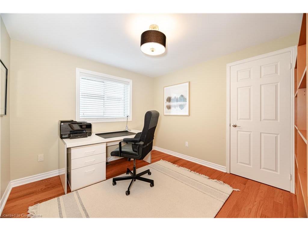 









323


Northwood

Drive,
Oakville,




ON
L6M 1M8

