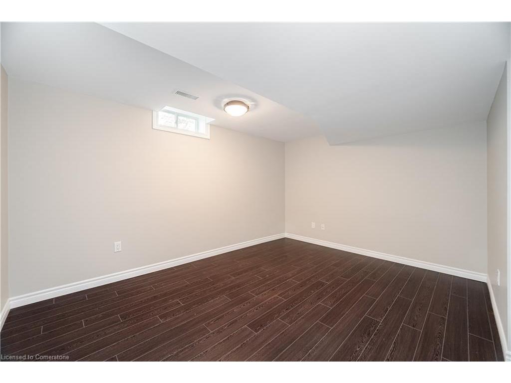 









323


Northwood

Drive,
Oakville,




ON
L6M 1M8

