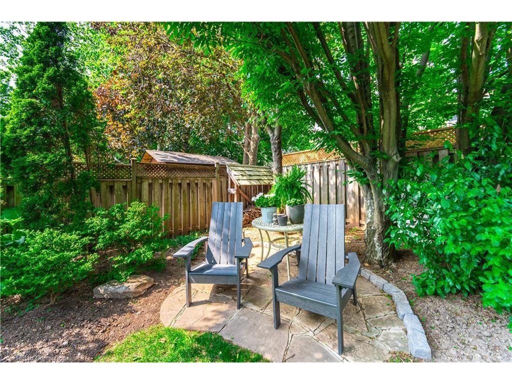 









323


Northwood

Drive,
Oakville,




ON
L6M 1M8

