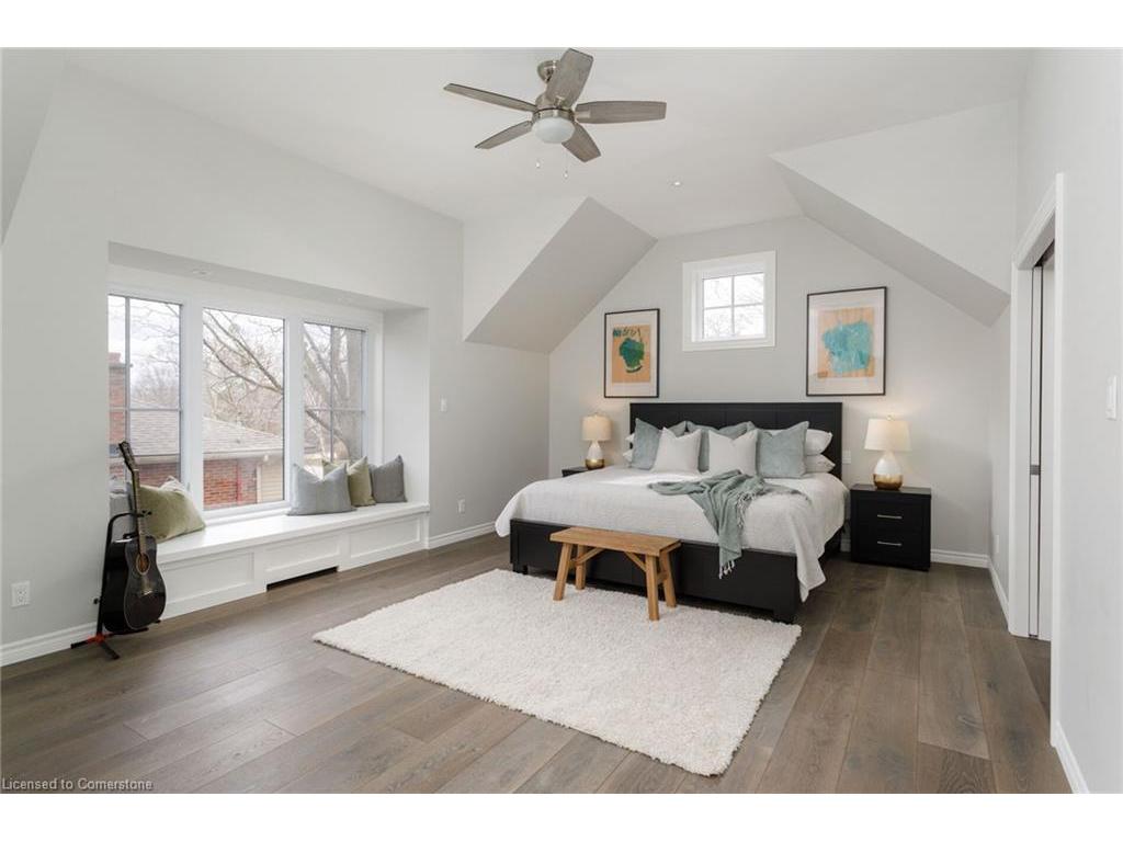 









2088


Saxon

Road,
Oakville,




ON
L6L 2V2

