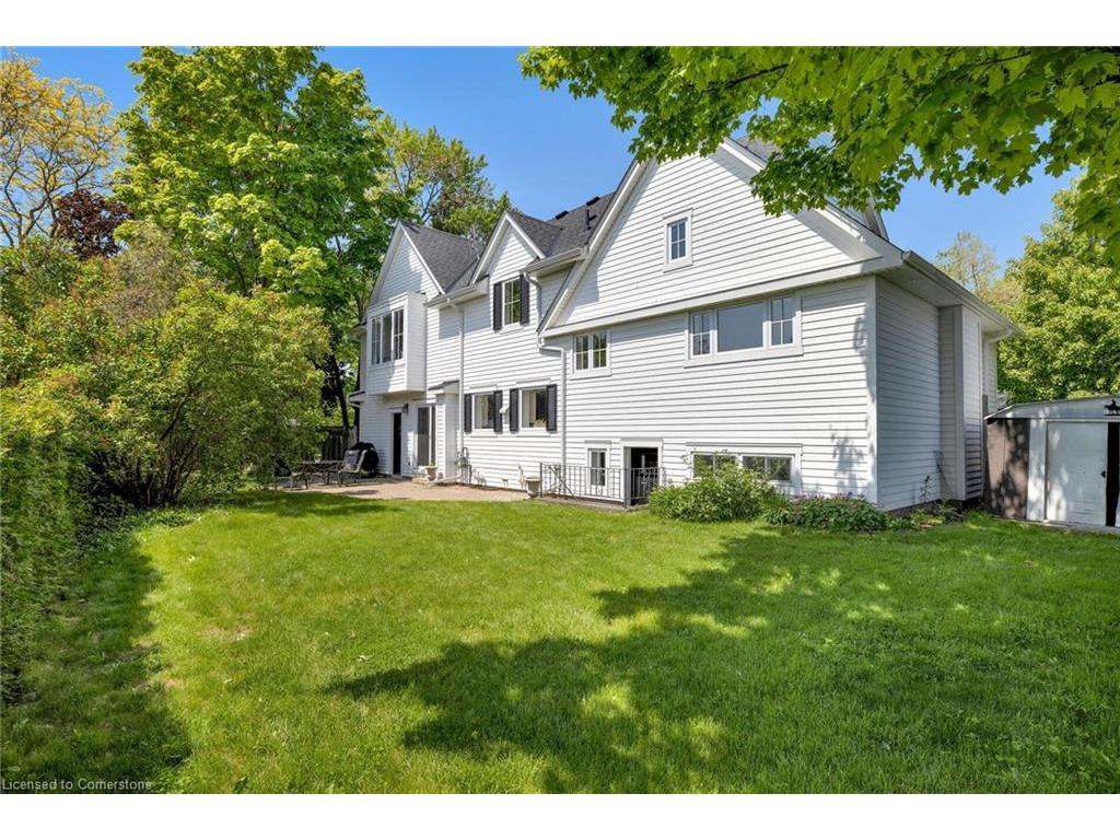 









2088


Saxon

Road,
Oakville,




ON
L6L 2V2

