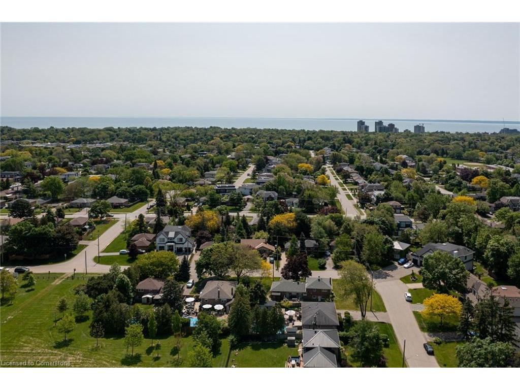 









2088


Saxon

Road,
Oakville,




ON
L6L 2V2

