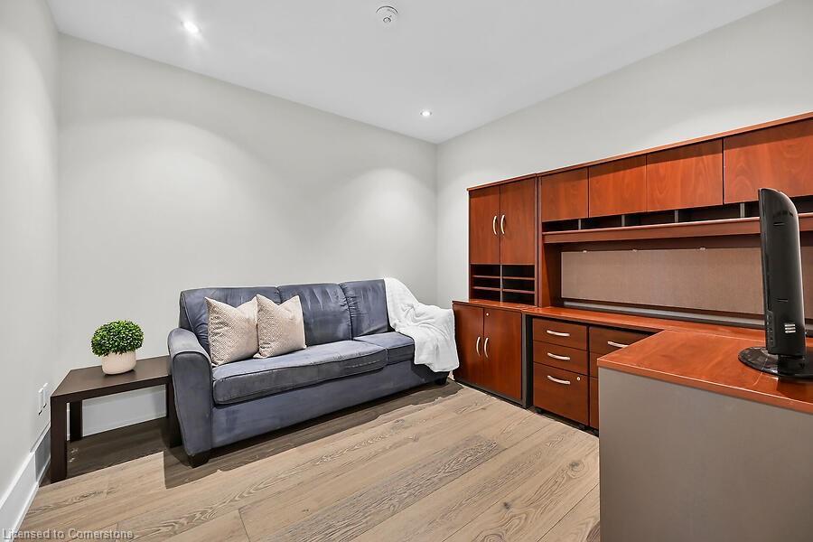 









181


James

Street North, 804,
Hamilton,




ON
L8R 2K9

