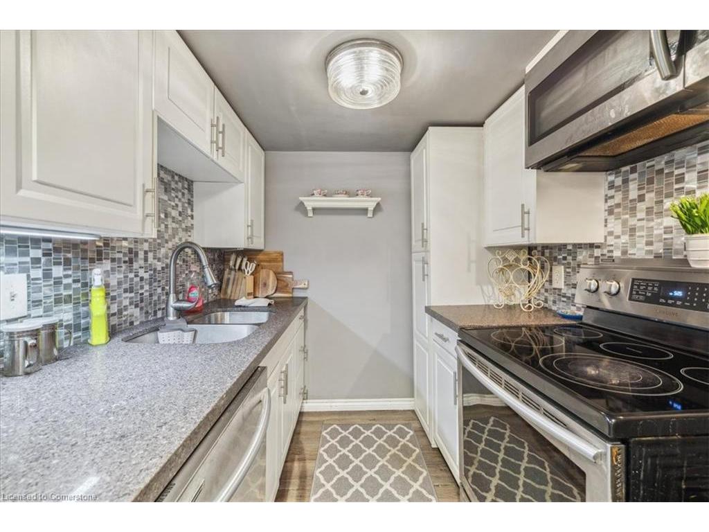 









276


East 37th

Street,
Hamilton,




ON
L8V 4B3

