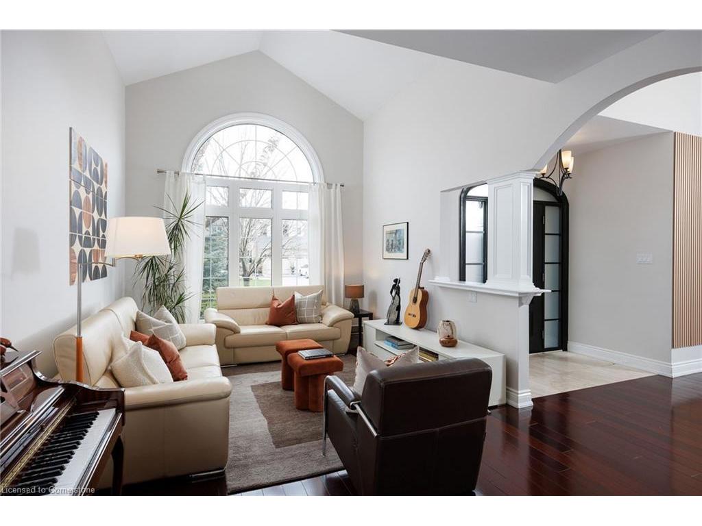 









1061


Summit Ridge

Drive,
Oakville,




ON
L6M 3K9

