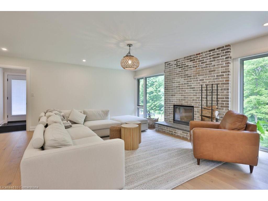 









1355


Gatehouse

Drive,
Mississauga,




ON
L5H 1A6


