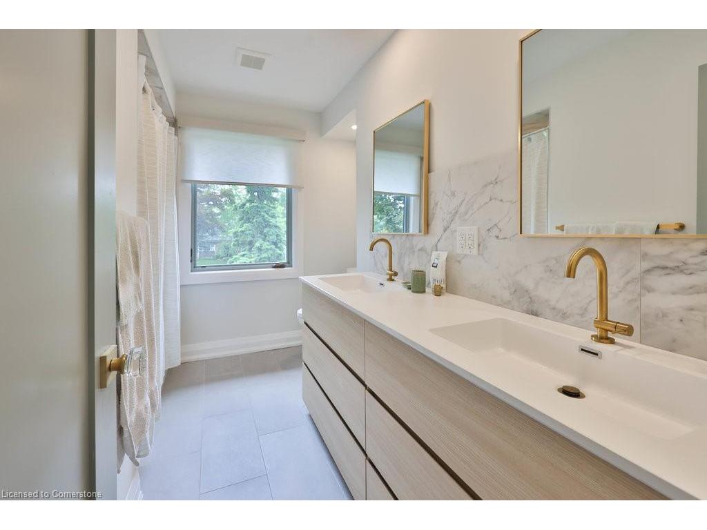









1355


Gatehouse

Drive,
Mississauga,




ON
L5H 1A6

