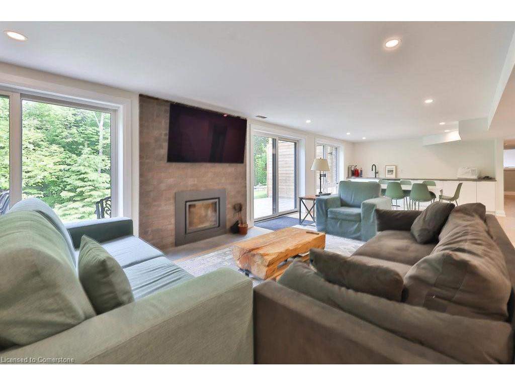 









1355


Gatehouse

Drive,
Mississauga,




ON
L5H 1A6

