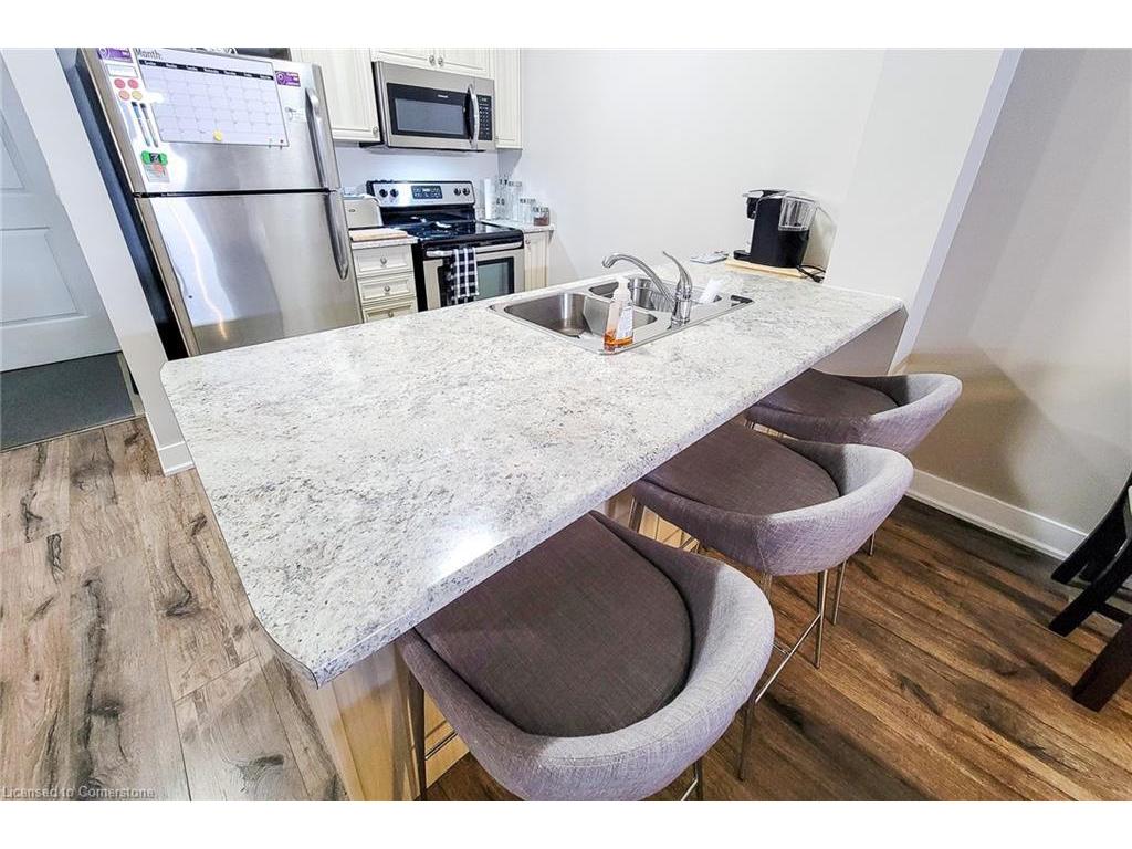 









5010


Corporate

Drive, 320,
Burlington,




ON
L7L 0H6

