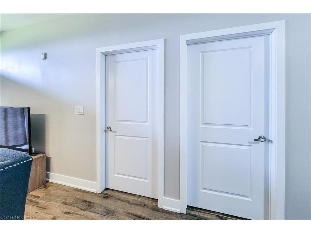 









5010


Corporate

Drive, 320,
Burlington,




ON
L7L 0H6

