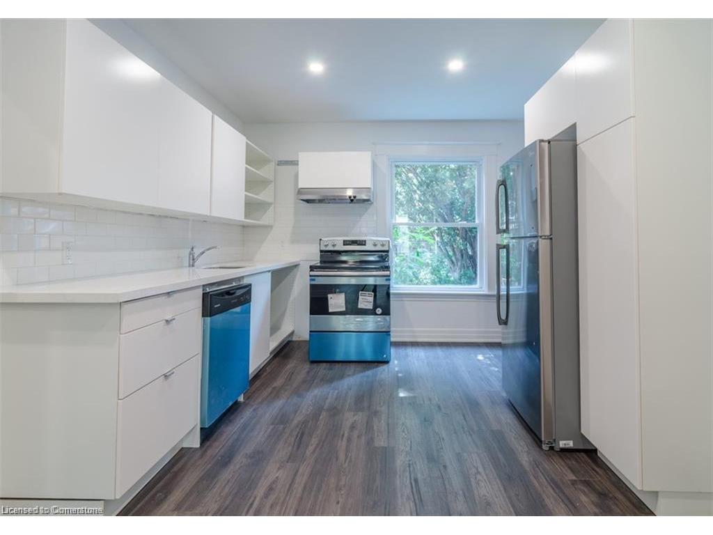 









115


Spadina

Avenue,
Hamilton,




ON
L8M 2X4

