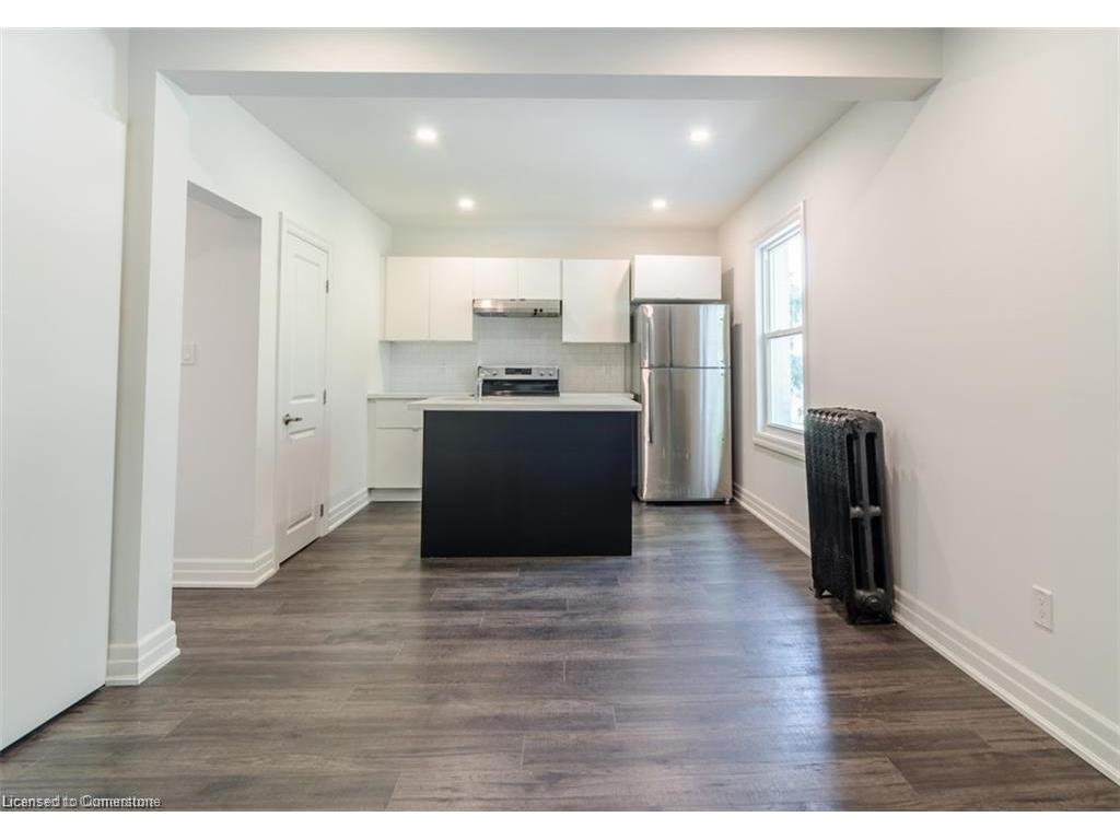 









115


Spadina

Avenue,
Hamilton,




ON
L8M 2X4

