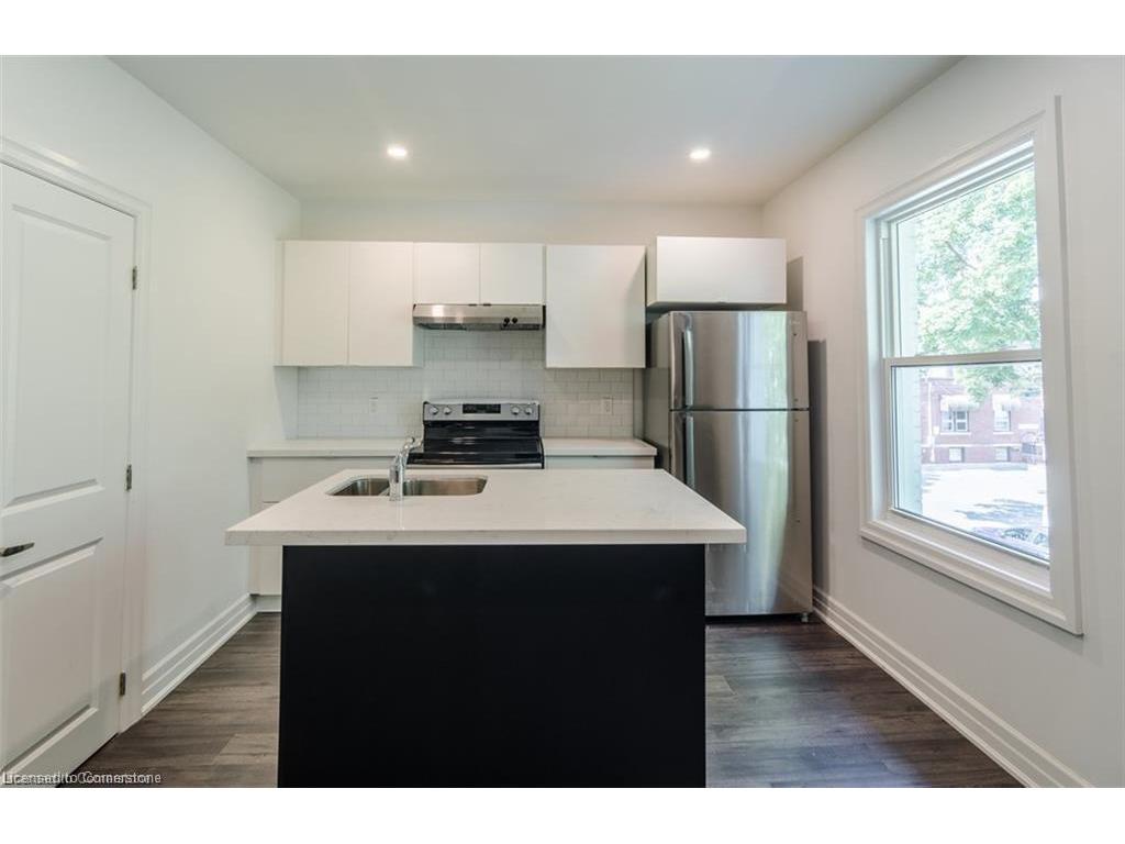 









115


Spadina

Avenue,
Hamilton,




ON
L8M 2X4

