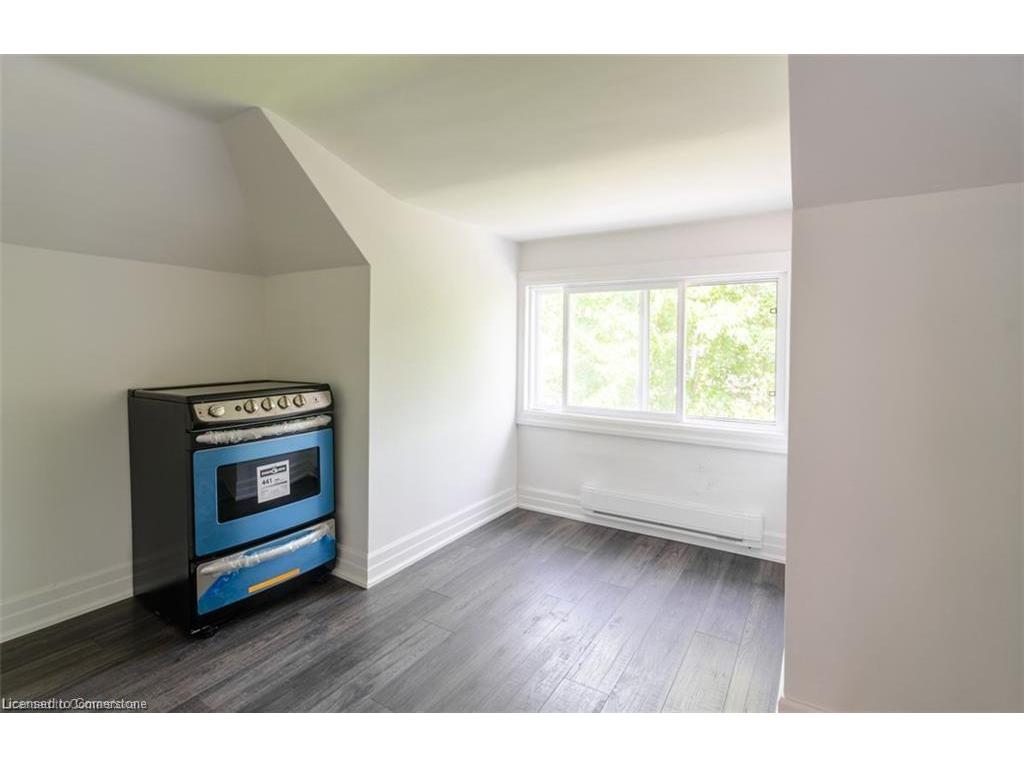 









115


Spadina

Avenue,
Hamilton,




ON
L8M 2X4

