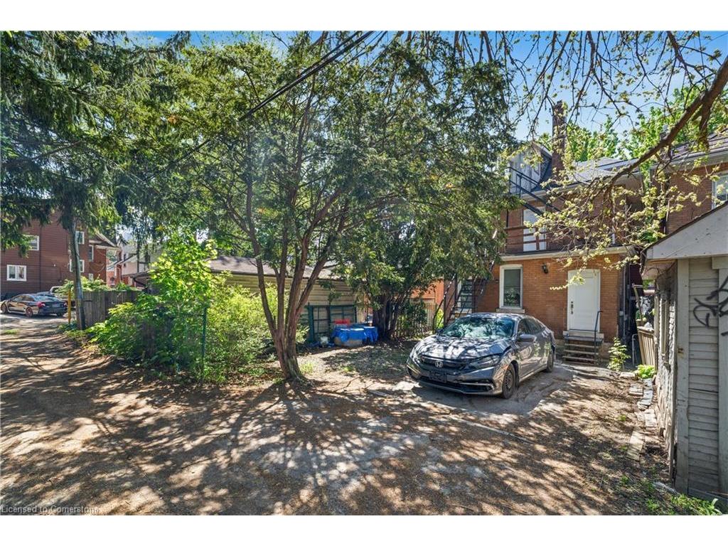 









115


Spadina

Avenue,
Hamilton,




ON
L8M 2X4


