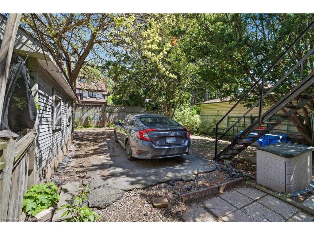 









115


Spadina

Avenue,
Hamilton,




ON
L8M 2X4

