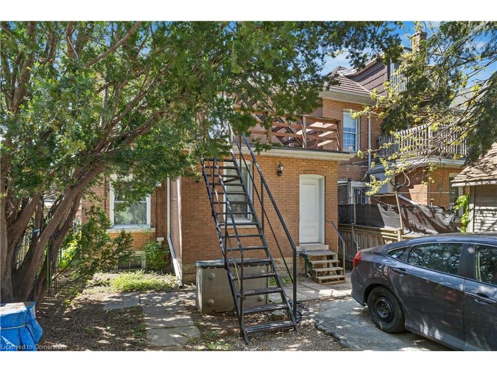









115


Spadina

Avenue,
Hamilton,




ON
L8M 2X4

