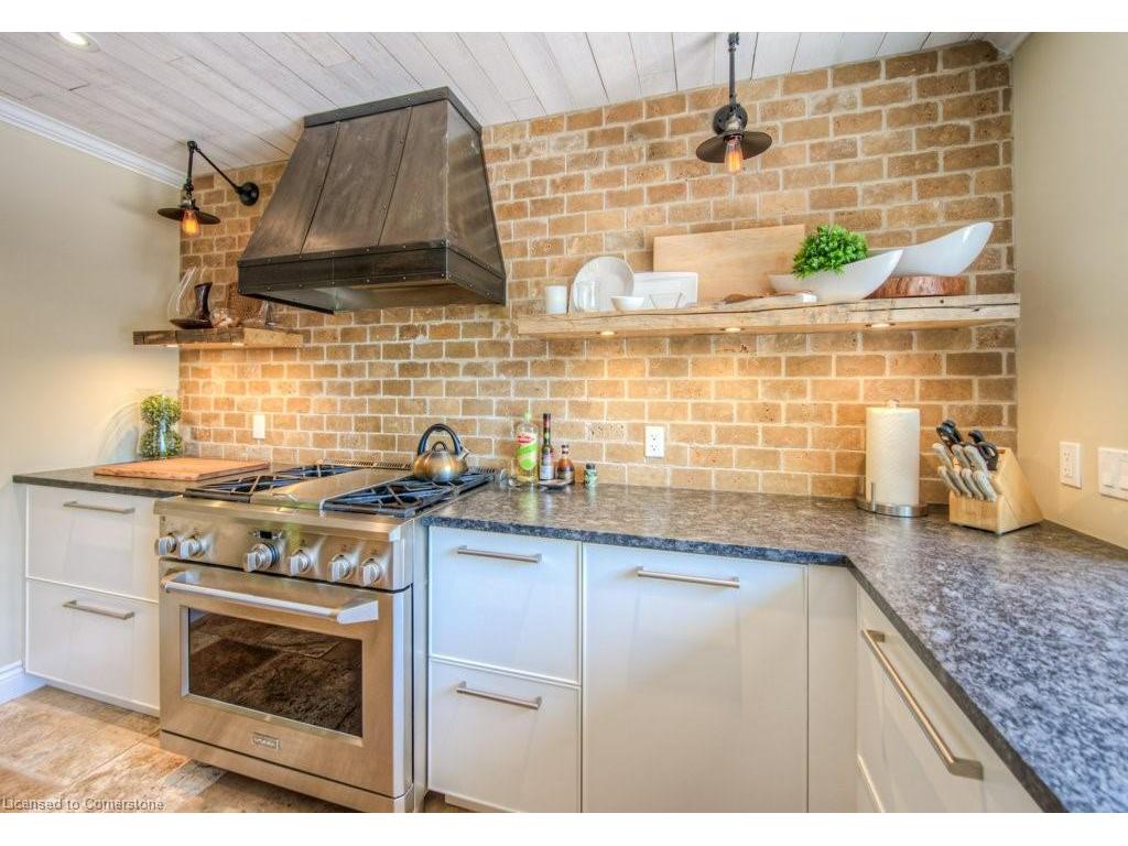 









8466


Sideroad 30

,
Rockwood,




ON
N0B 2K0

