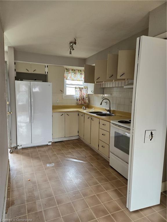 









153


Limeridge

Road West, 4,
Hamilton,




ON
L9C 2V3

