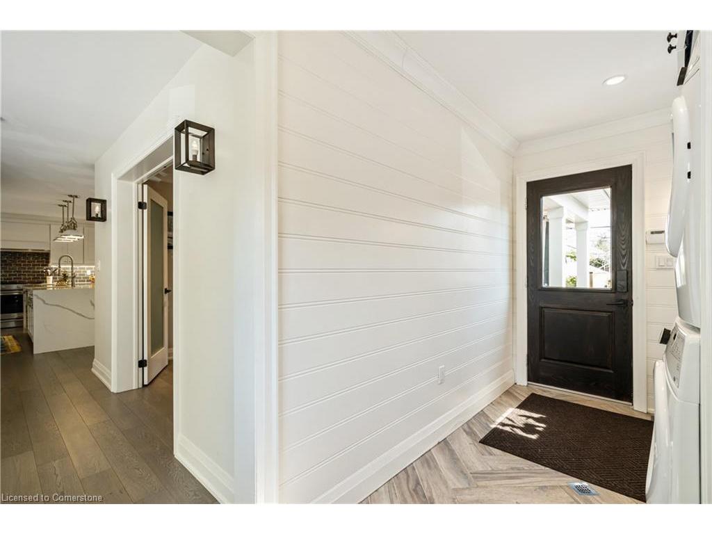 









573


Woodland

Avenue,
Burlington,




ON
L7R 2S3


