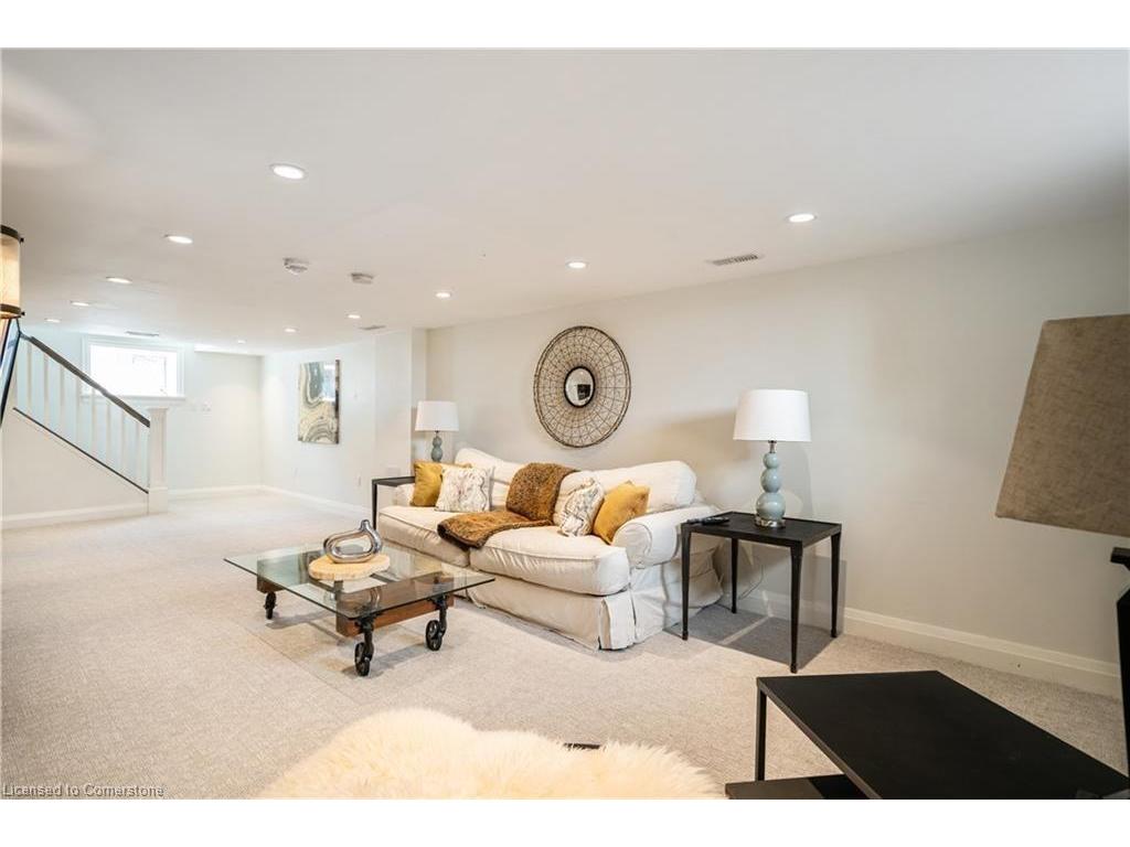 









573


Woodland

Avenue,
Burlington,




ON
L7R 2S3

