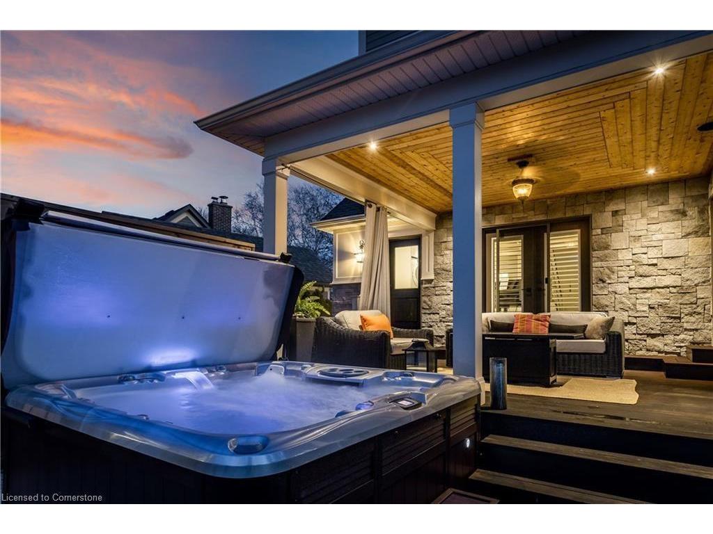 









573


Woodland

Avenue,
Burlington,




ON
L7R 2S3

