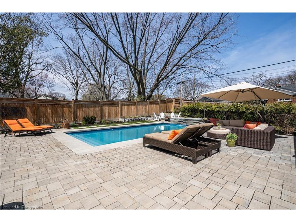 









573


Woodland

Avenue,
Burlington,




ON
L7R 2S3

